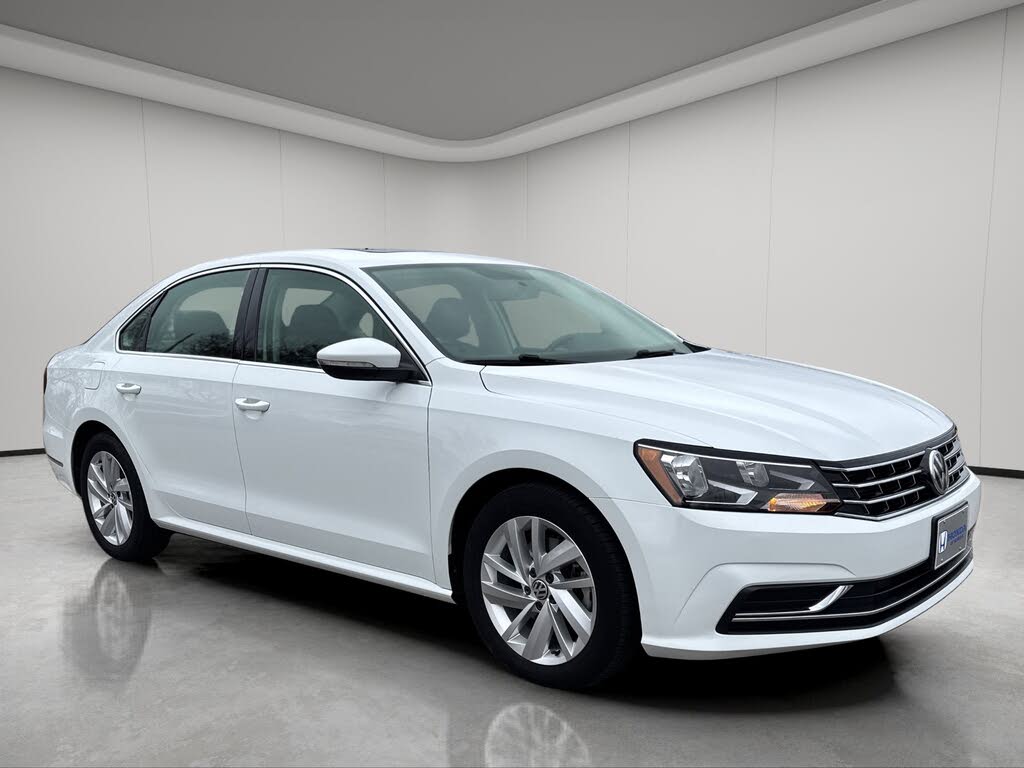 2018 Volkswagen Passat 2.0T SE FWD