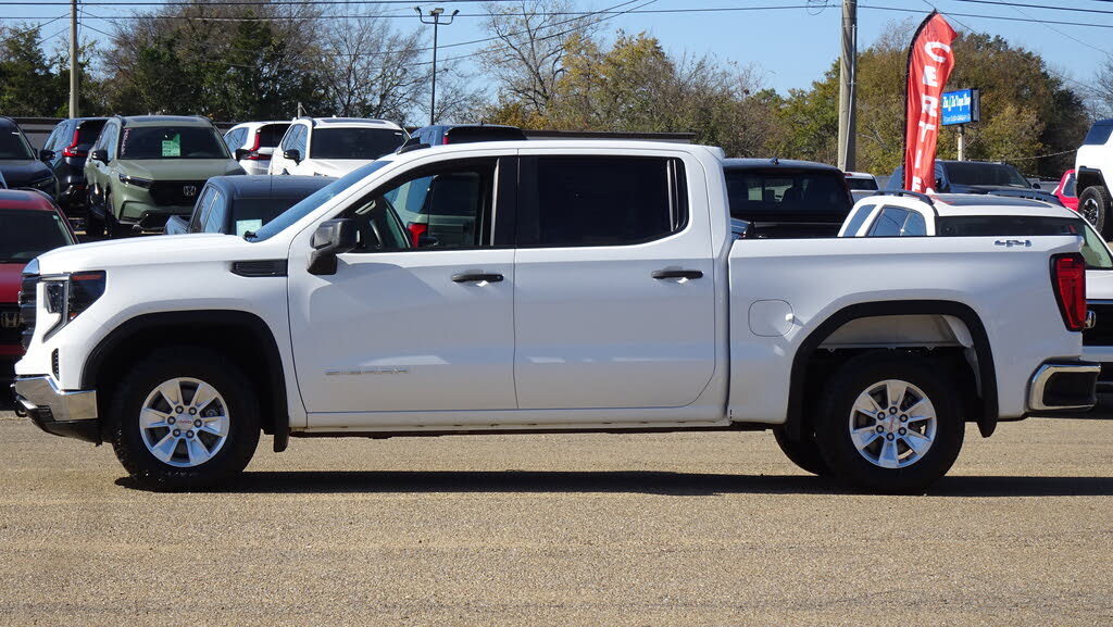 2022 GMC Sierra 1500 Pro Crew Cab 4WD