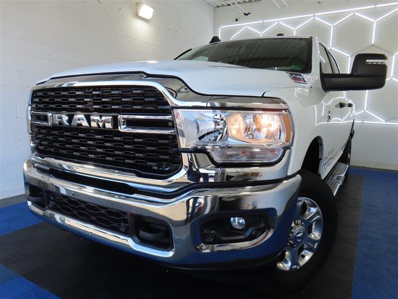 2024 RAM 2500 Big Horn Crew Cab 4WD