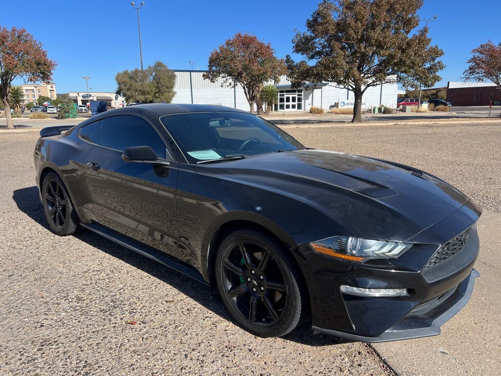 2018 Ford Mustang EcoBoost Premium Coupe RWD
