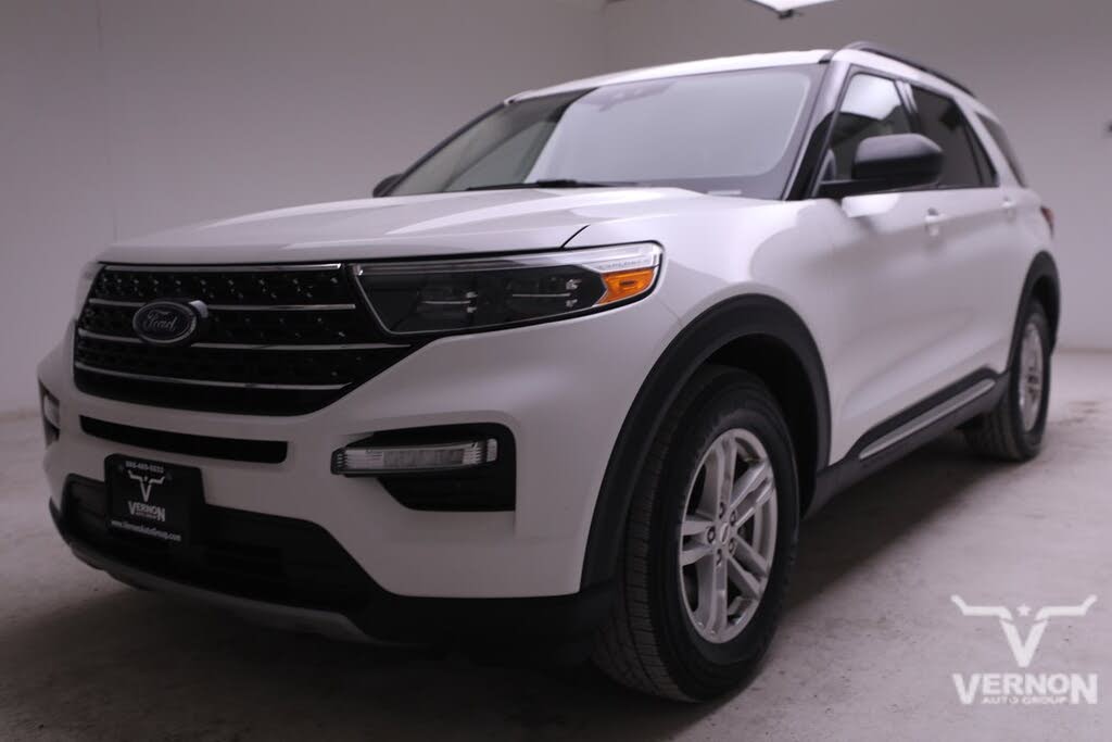 2020 Ford Explorer XLT RWD