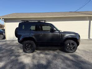 Land Rover Defender 90 X-Dynamic SE AWD