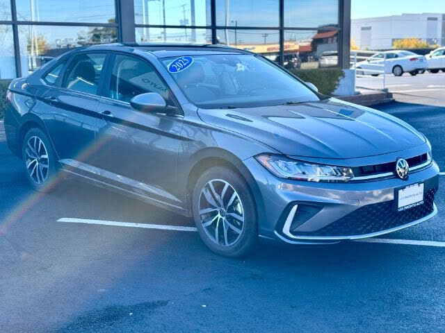 2025 Volkswagen Jetta SE FWD