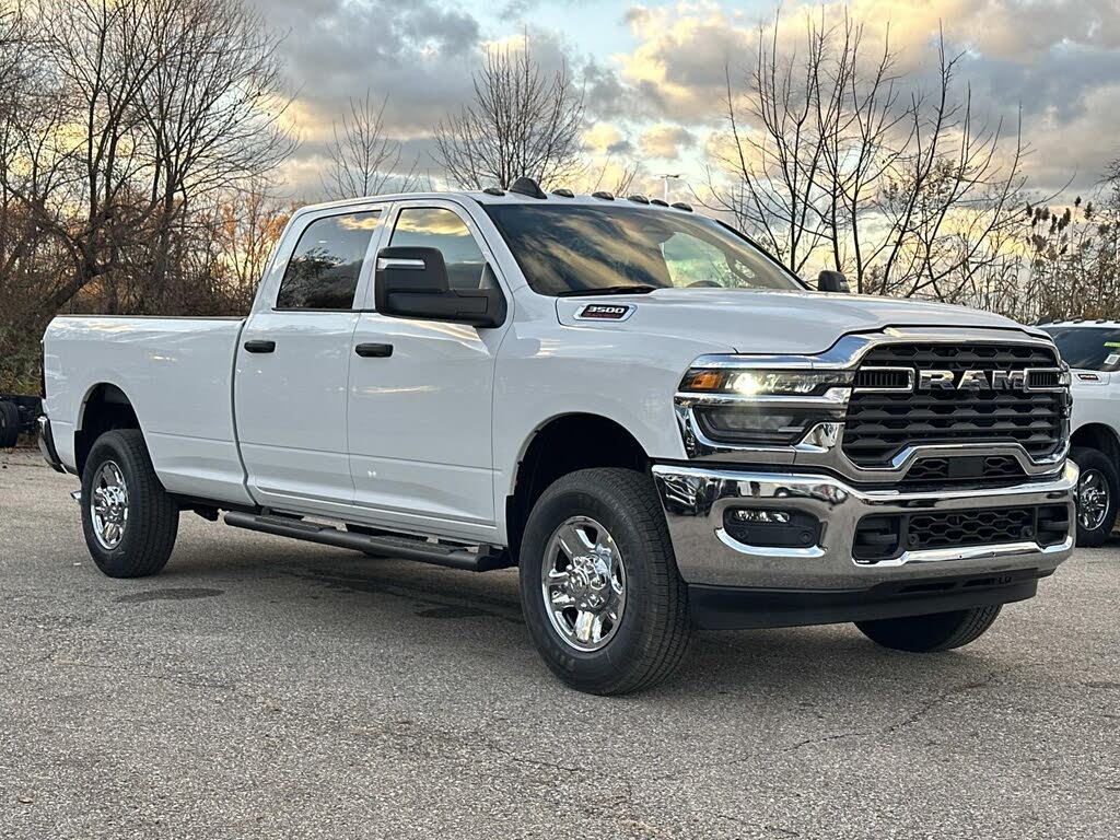 2026 RAM 3500 Tradesman Crew Cab LB 4WD