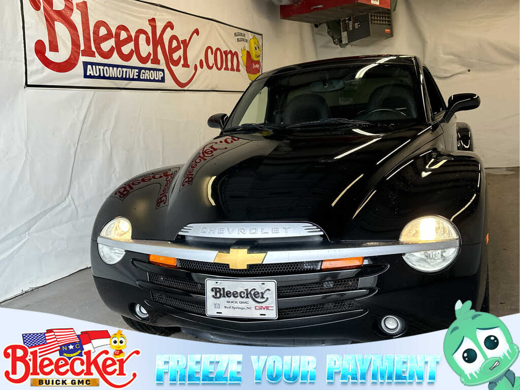 2004 Chevrolet SSR LS RWD