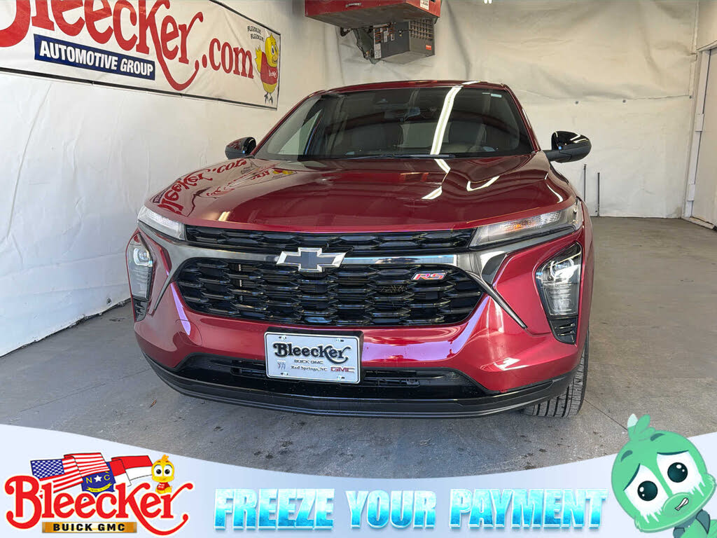 2024 Chevrolet Trax RS with 1RS FWD