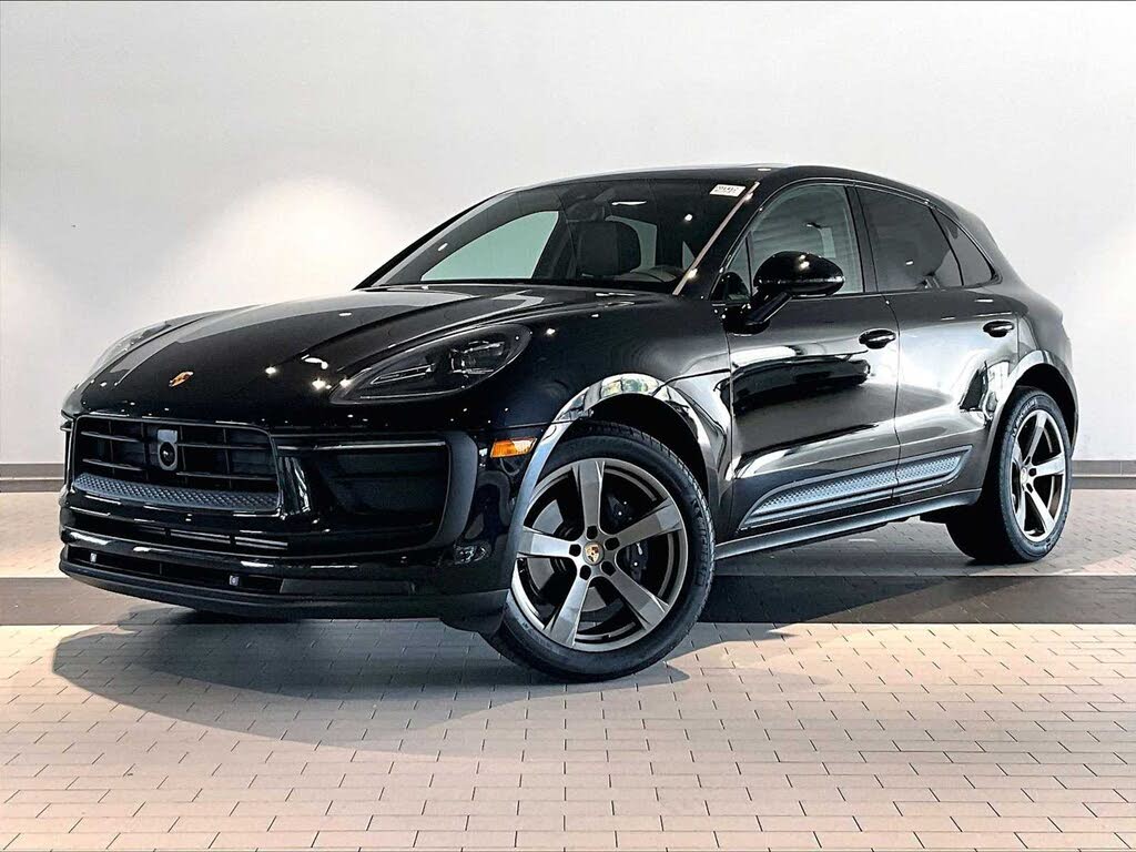 2026 Porsche Macan AWD