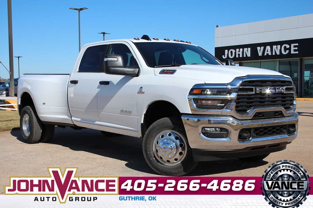 2026 RAM 3500 Big Horn Crew Cab LB DRW 4WD