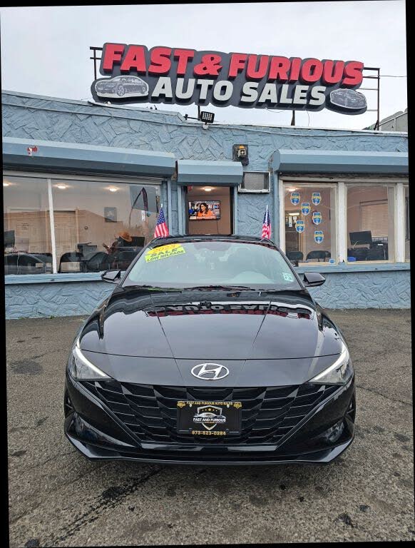 2023 Hyundai Elantra SEL FWD