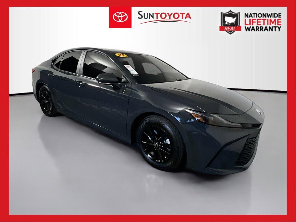 2025 Toyota Camry LE FWD