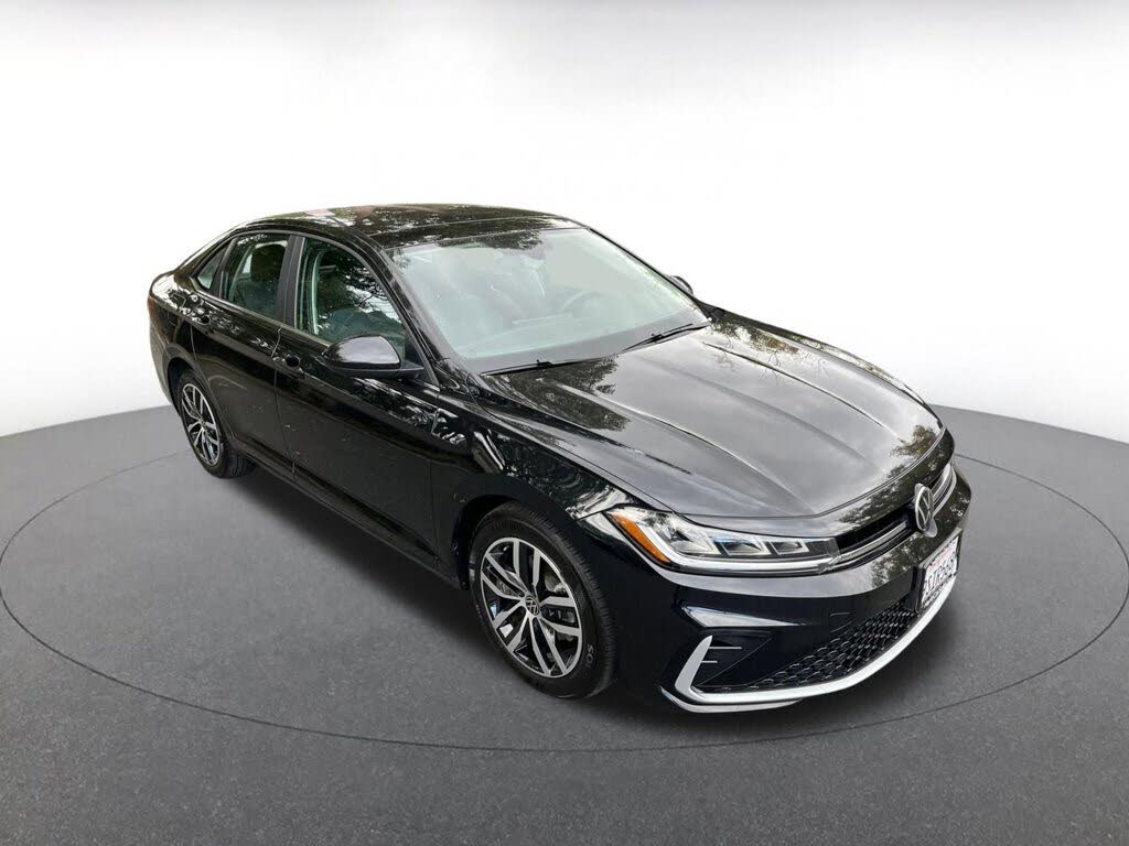 2025 Volkswagen Jetta SE FWD