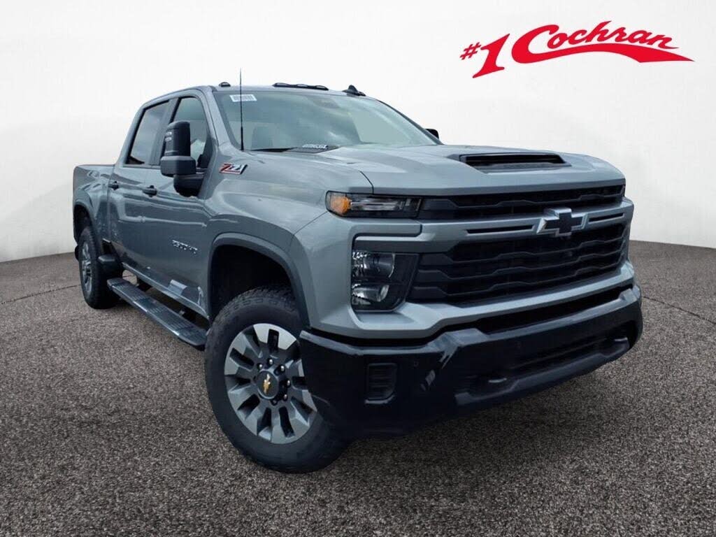 2026 Chevrolet Silverado 2500HD Custom Crew Cab 4WD