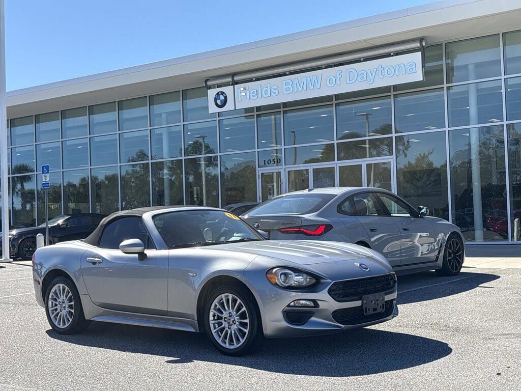 2017 FIAT 124 Spider Classica RWD