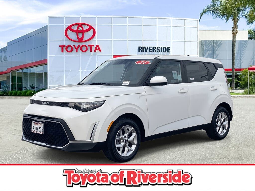 2024 Kia Soul LX FWD