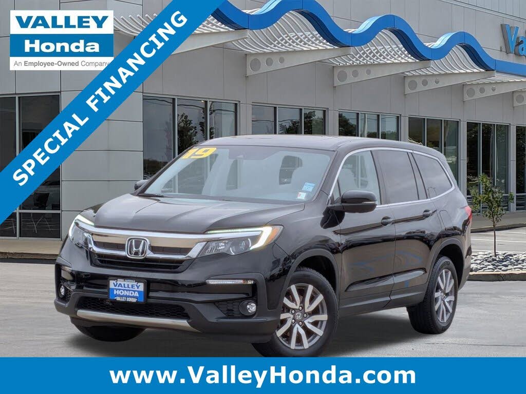 2019 Honda Pilot EX-L AWD with Navigation and RES