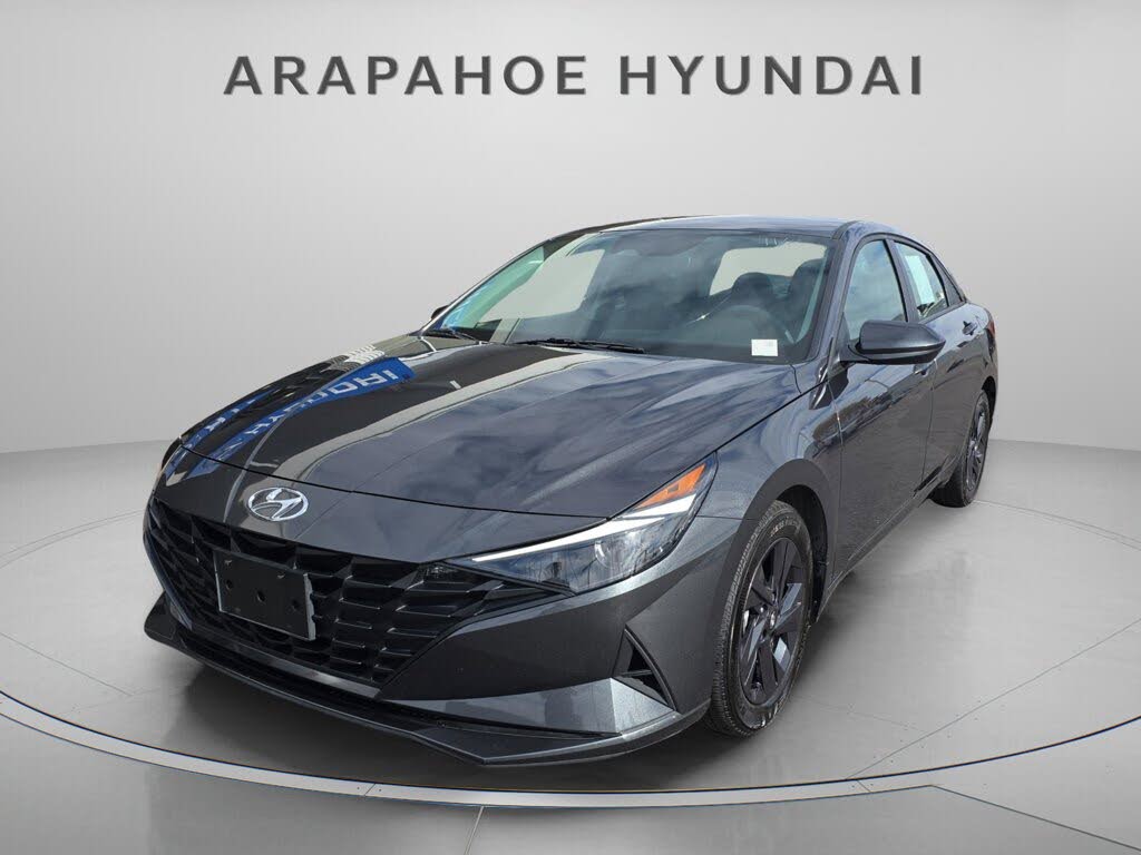 2023 Hyundai Elantra SEL FWD