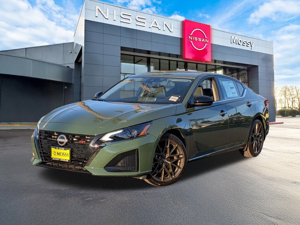 2025 Nissan Altima 2.5 SR FWD