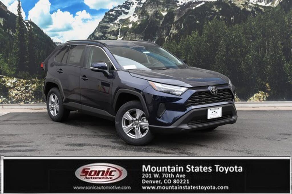 2025 Toyota RAV4 XLE AWD
