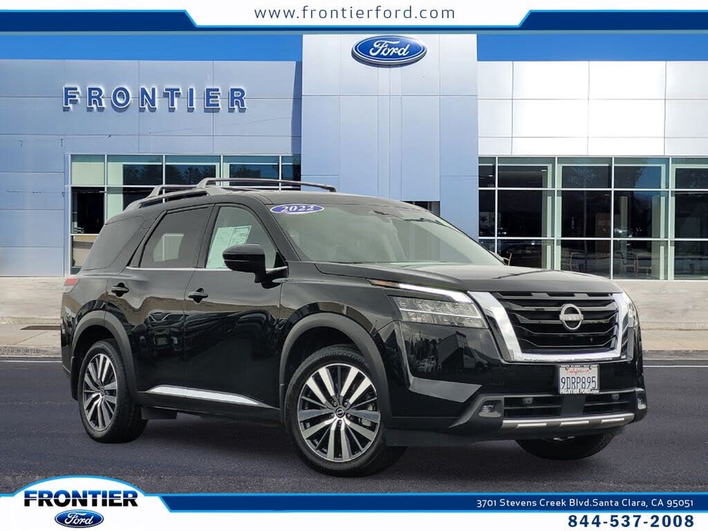 2022 Nissan Pathfinder Platinum FWD