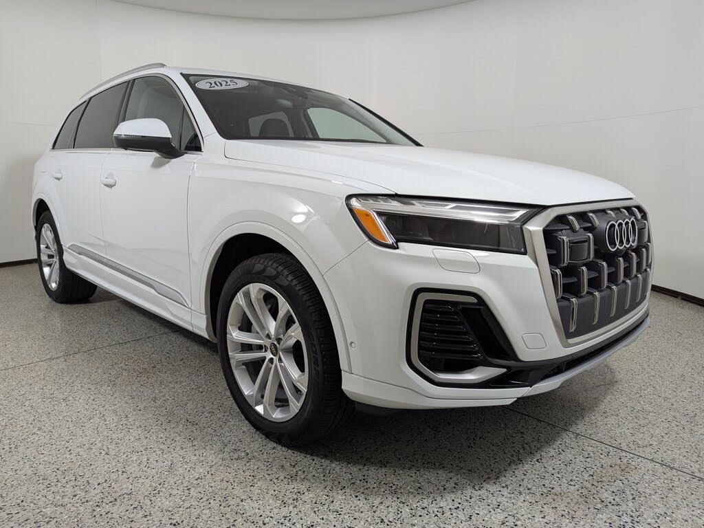 2025 Audi Q7 quattro Premium Plus 55 TFSI