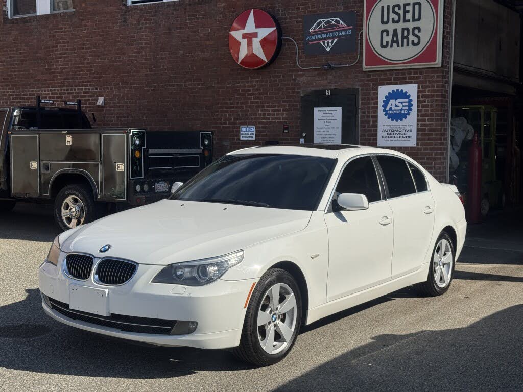 2008 BMW 5 Series 528xi Sedan AWD
