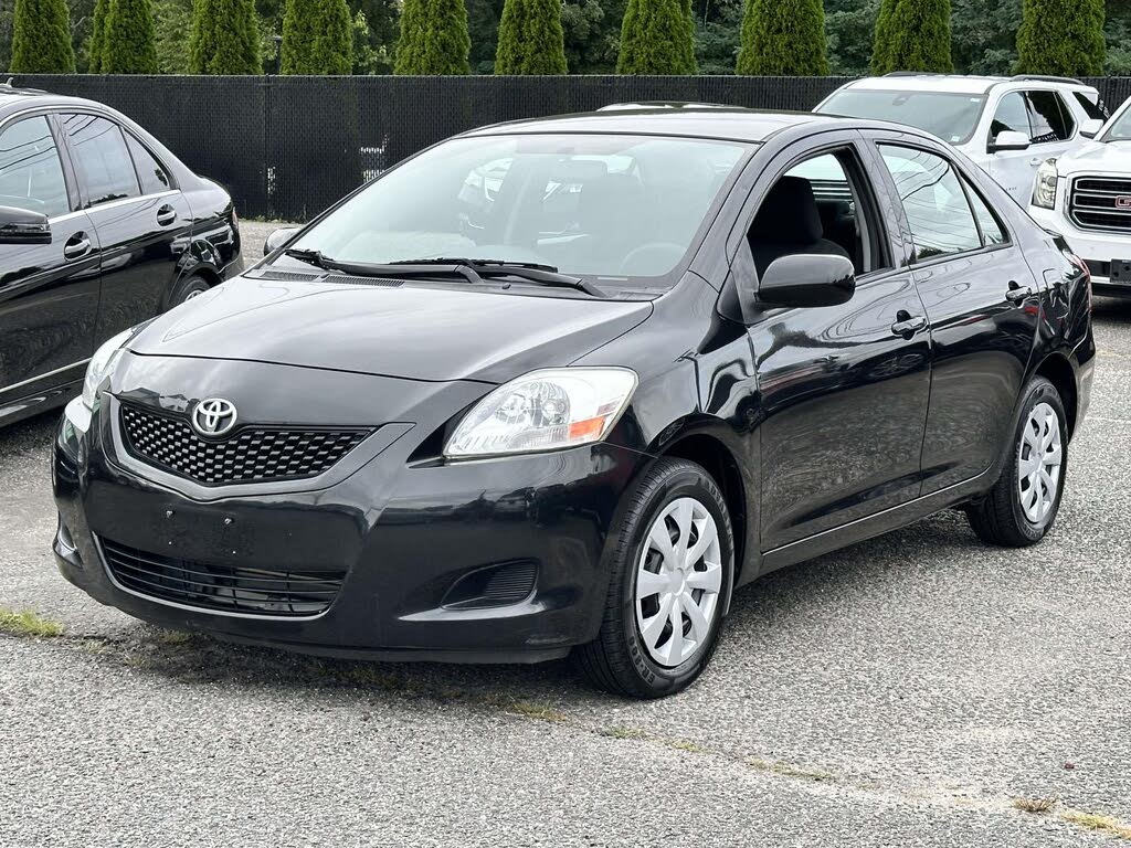 2012 Toyota Yaris Base Sedan
