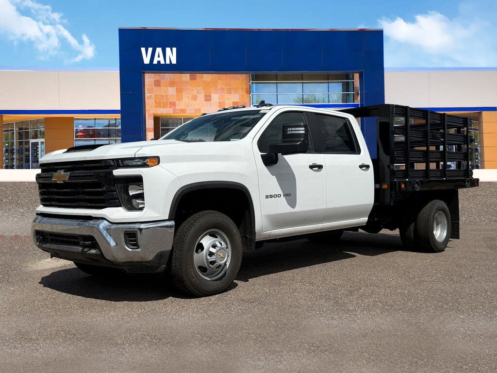 2024 Chevrolet Silverado 3500HD Chassis Work Truck Crew Cab RWD