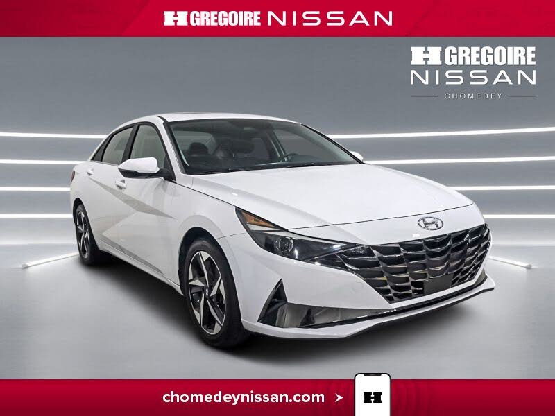 2023 Hyundai Elantra Luxury FWD