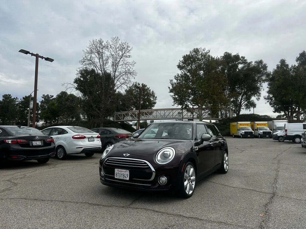 2017 MINI Cooper Clubman FWD