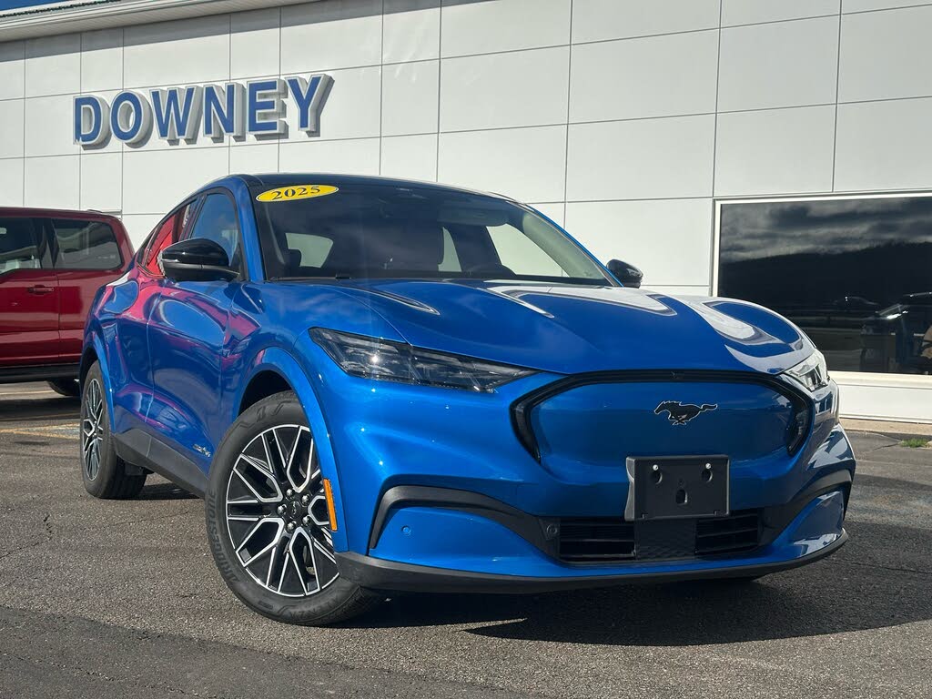 2025 Ford Mustang Mach-E Premium AWD