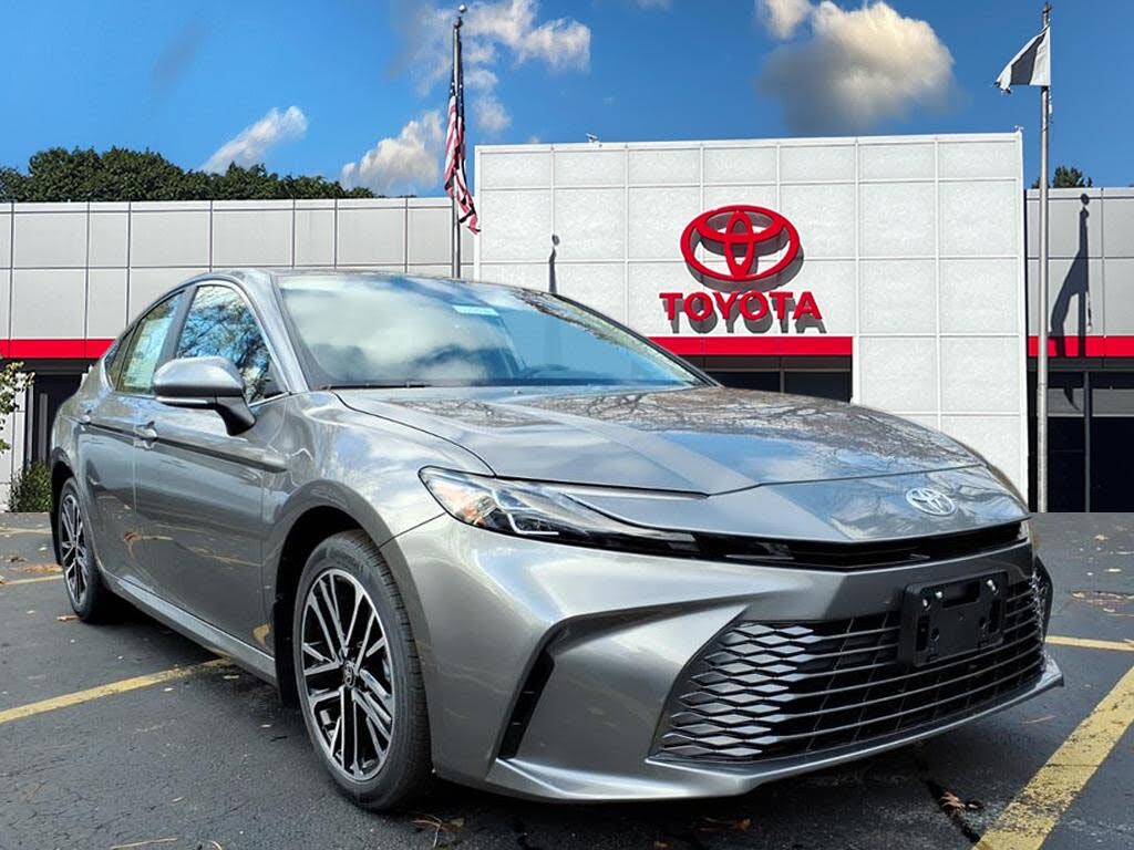 2026 Toyota Camry XLE FWD