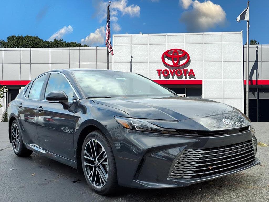 2026 Toyota Camry XLE FWD