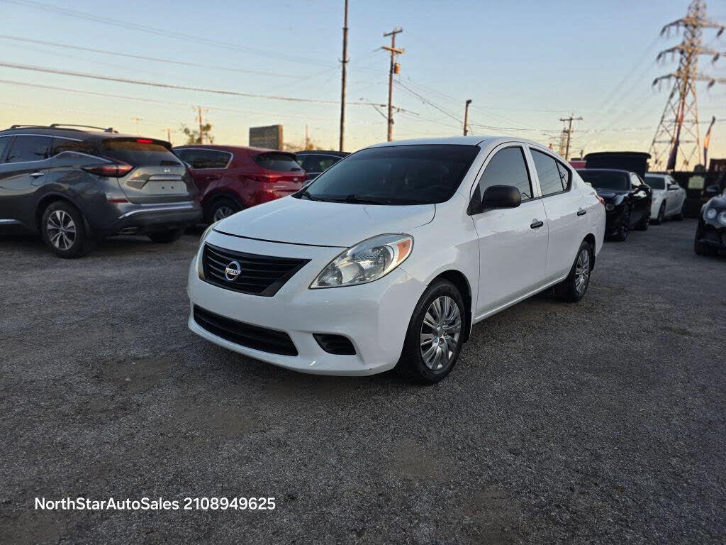 2014 Nissan Versa 1.6 S Plus
