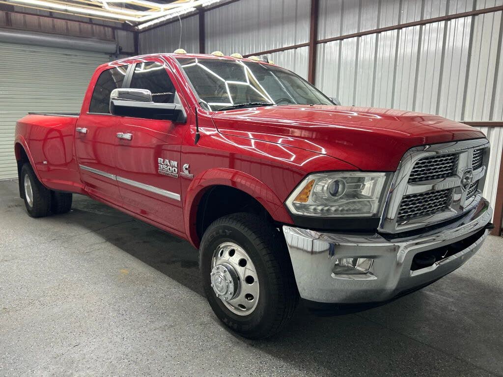 2014 RAM 3500 Laramie Crew Cab LB DRW 4WD