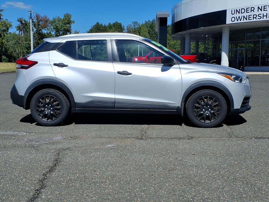 2018 Nissan Kicks S FWD