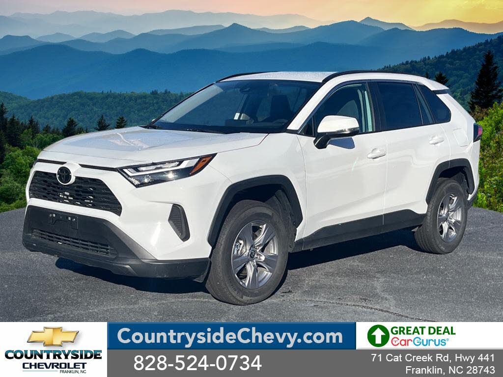 2025 Toyota RAV4 XLE AWD