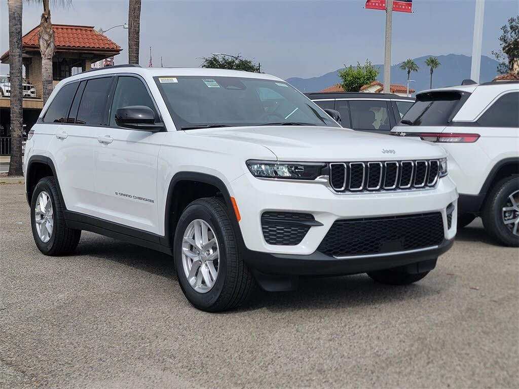 2025 Jeep Grand Cherokee Laredo X RWD
