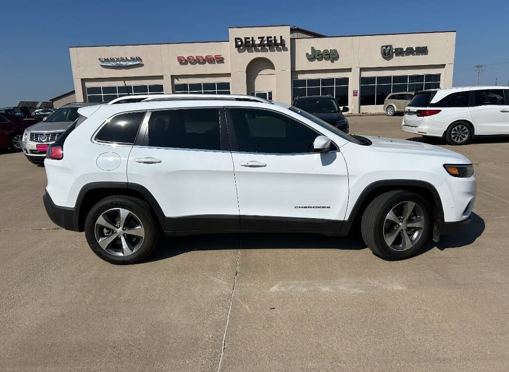 2021 Jeep Cherokee Limited FWD