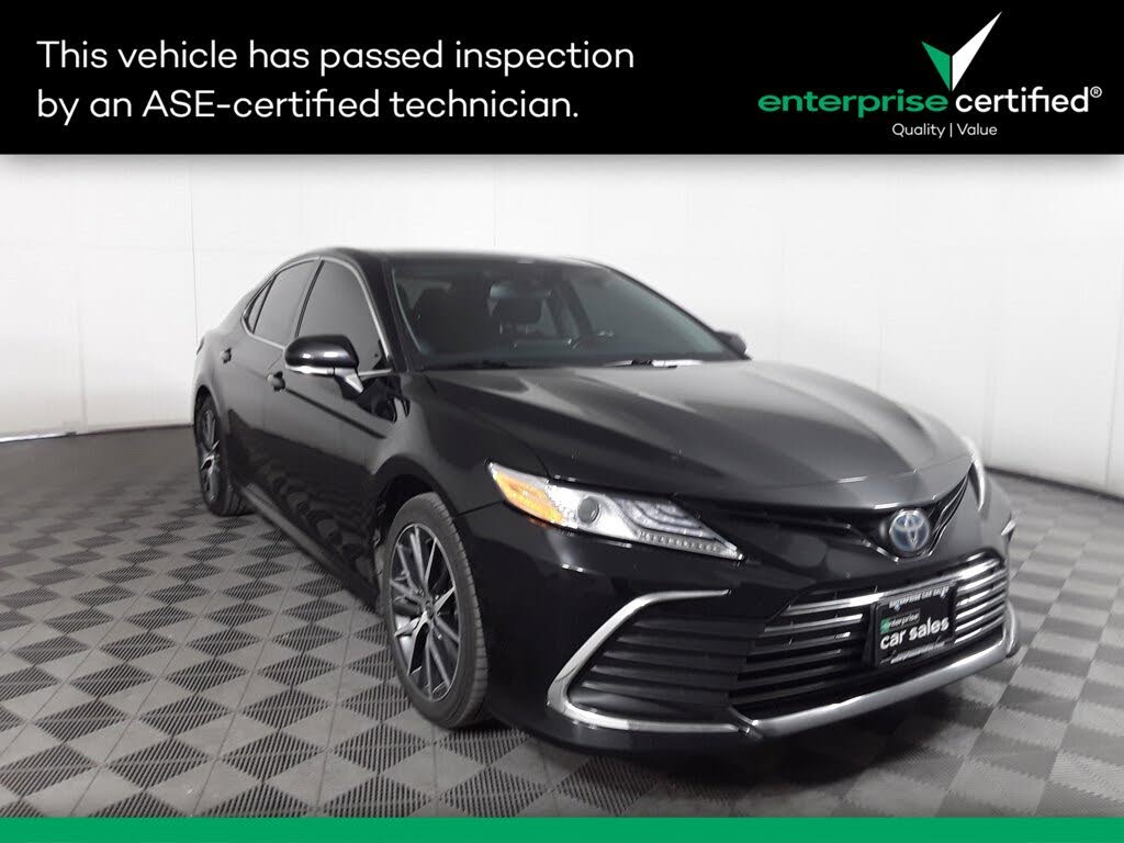 2022 Toyota Camry Hybrid XLE FWD