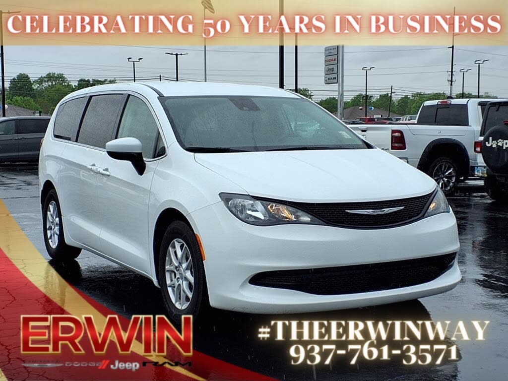 2023 Chrysler Voyager LX FWD