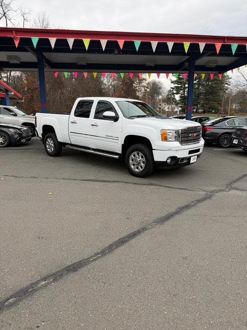 2011 GMC Sierra 2500HD Denali Crew Cab 4WD
