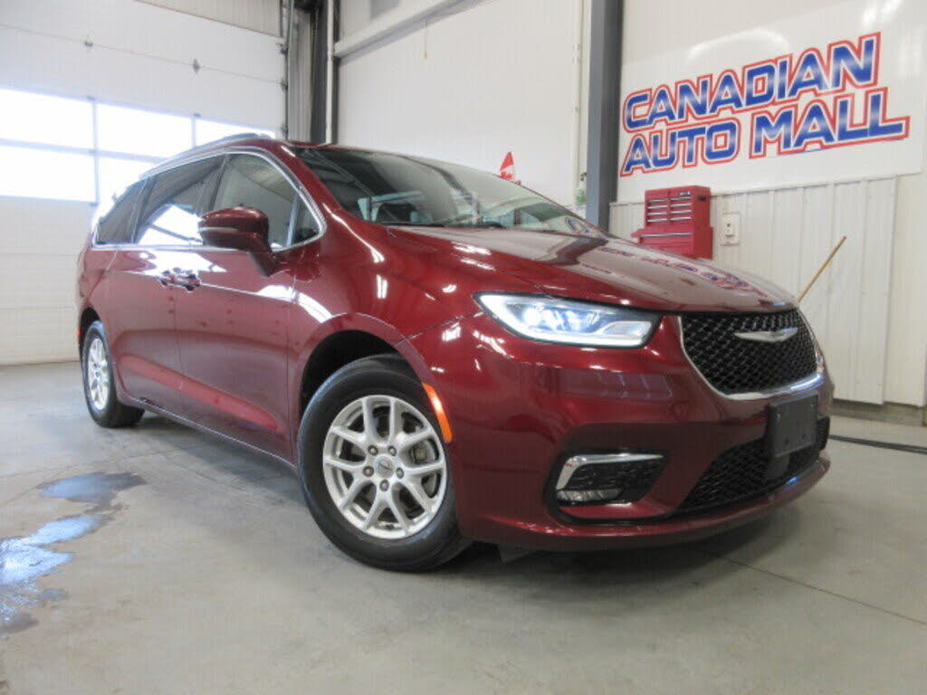 2022 Chrysler Pacifica Touring L FWD