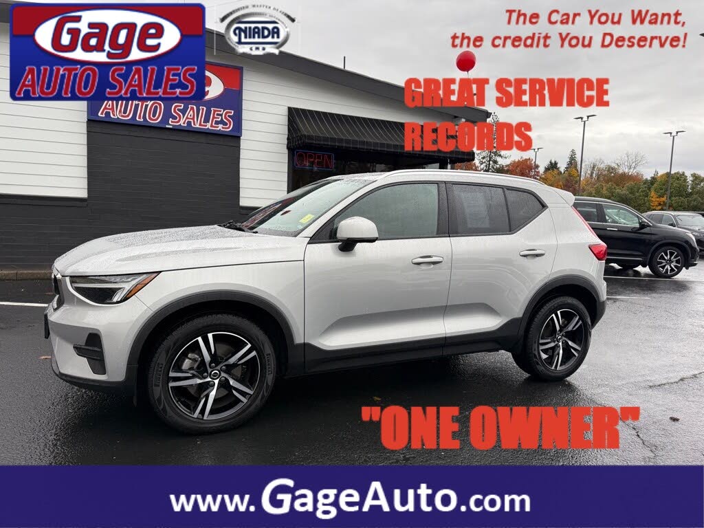 2023 Volvo XC40 B5 Core AWD