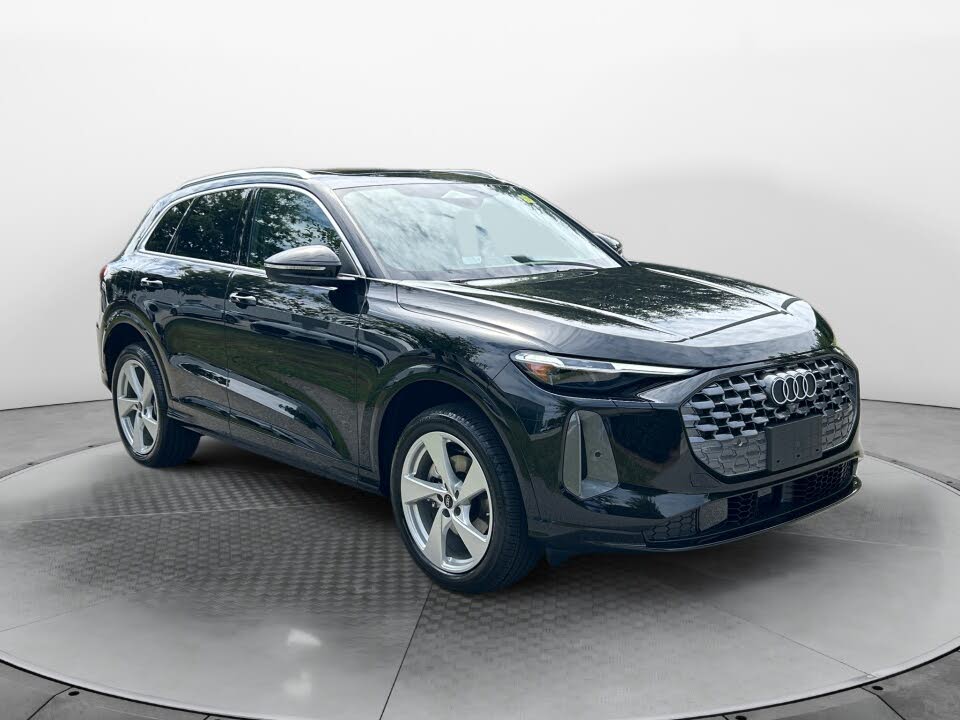 2025 Audi Q5 quattro Premium Plus 40 TFSI