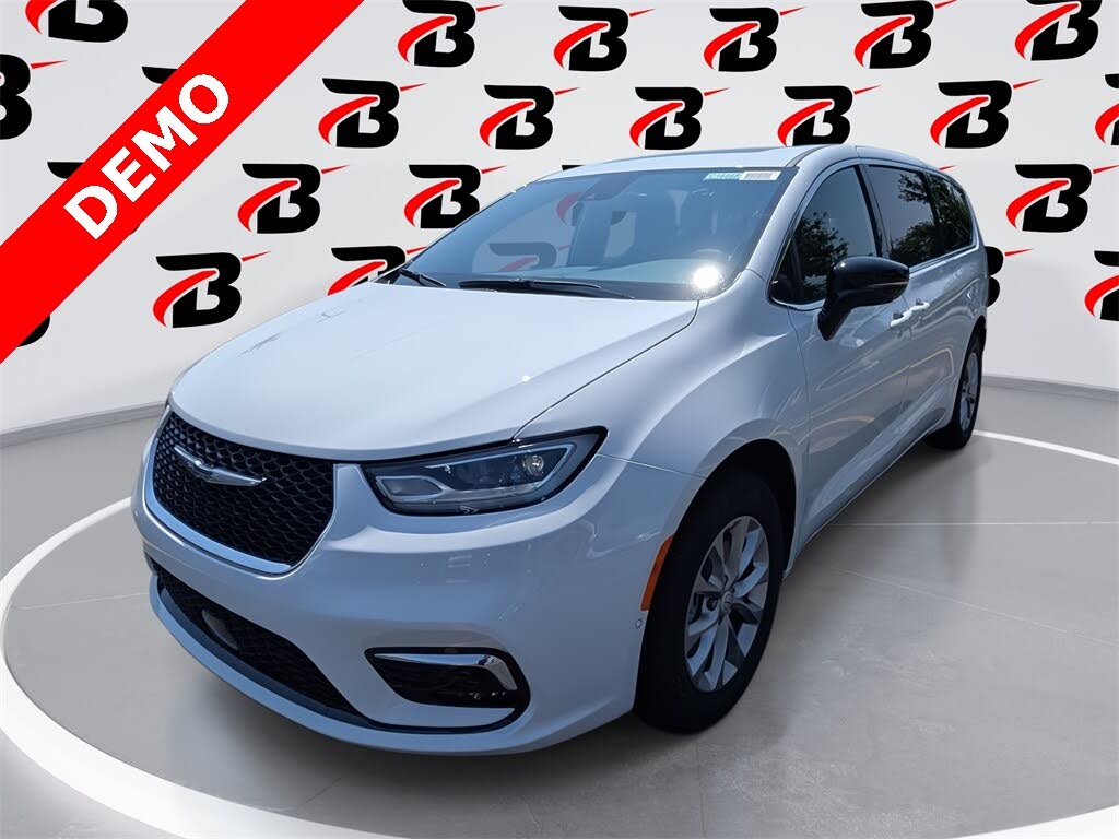 2025 Chrysler Pacifica Select AWD