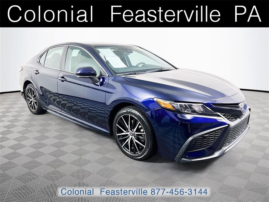2022 Toyota Camry SE FWD