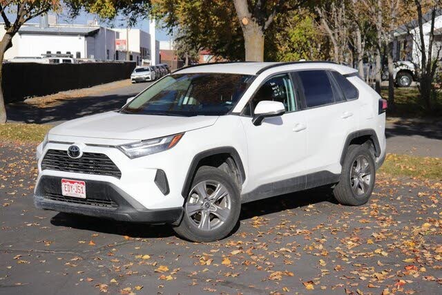 2025 Toyota RAV4 XLE AWD