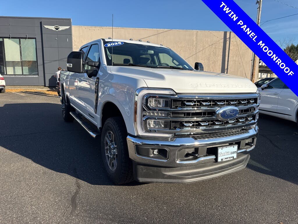 2025 Ford F-350 Super Duty Lariat Crew Cab 4WD