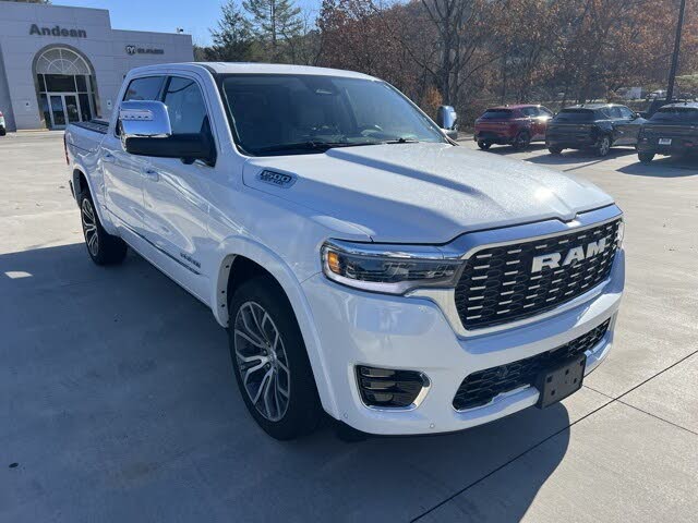 2025 RAM 1500 Tungsten Crew Cab 4WD