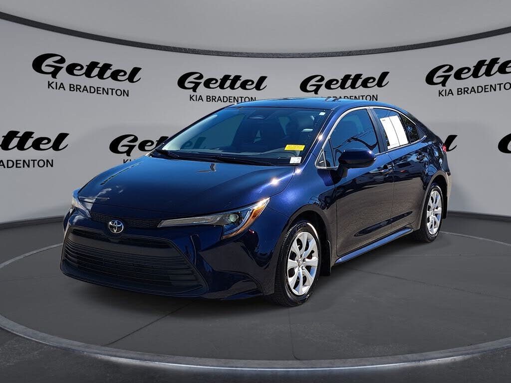 2025 Toyota Corolla LE FWD